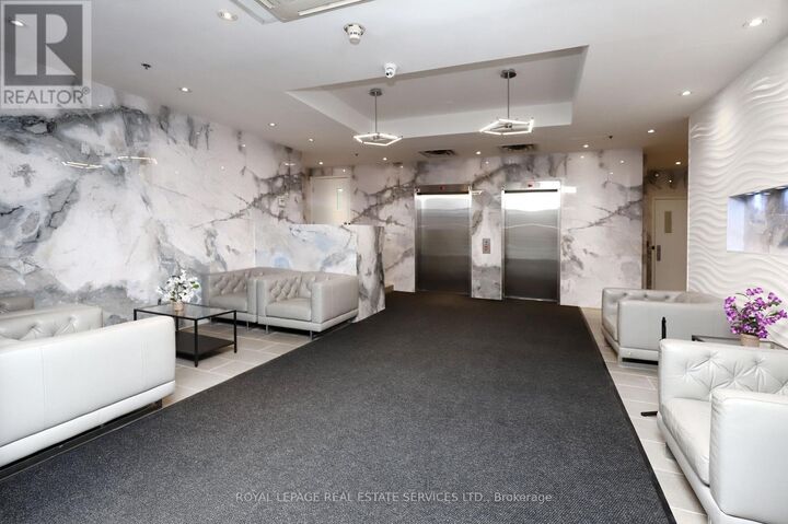 Property Photo:  105 Victoria Street 504  ON M5C 3B4 