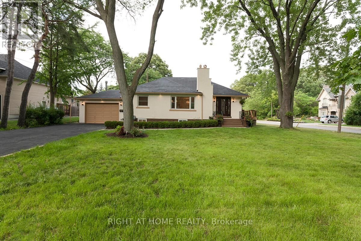 Property Photo: 1627 Glenburnie Road ON L5G 3E4
