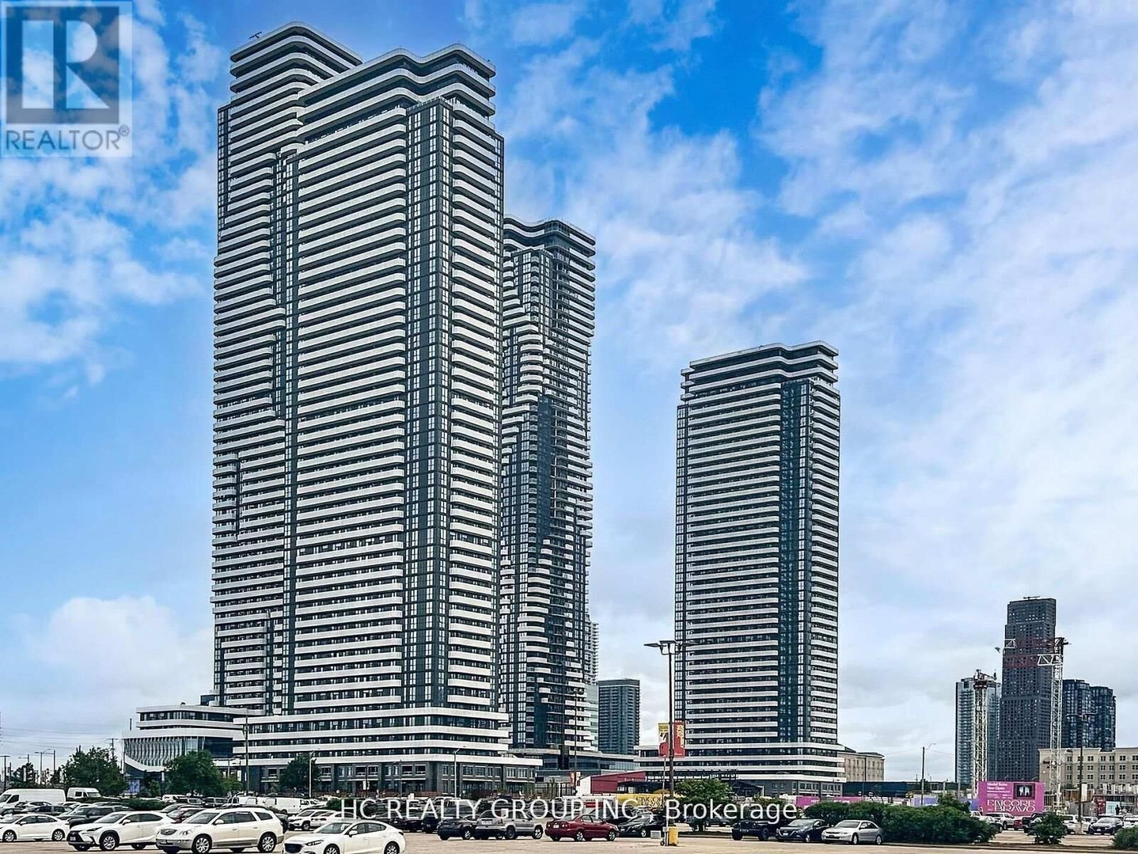 Property Photo:  28 Interchange Way 3602  ON L4K 0P8 