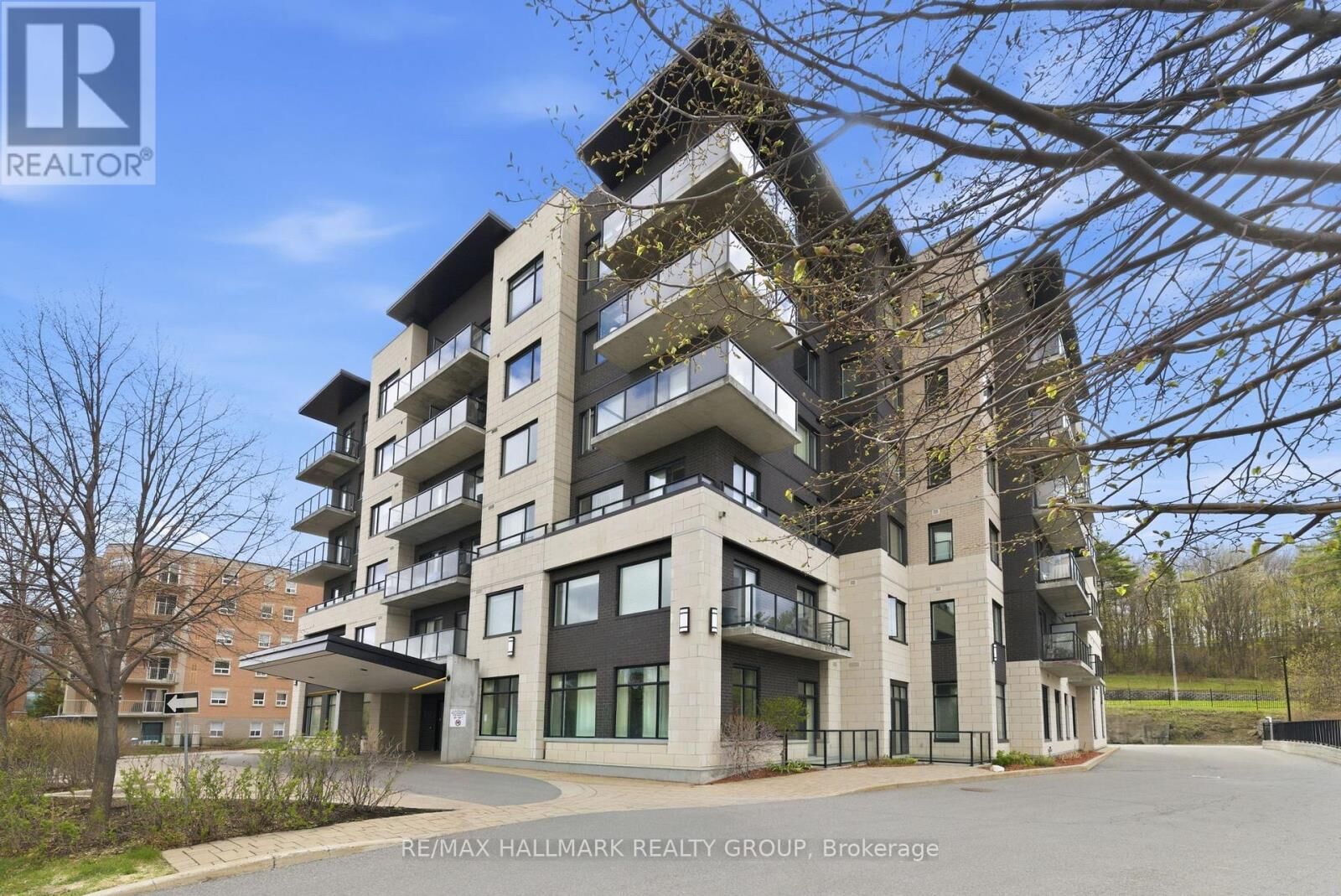 Property Photo:  310 Centrum Boulevard 206  ON K1E 0A3 
