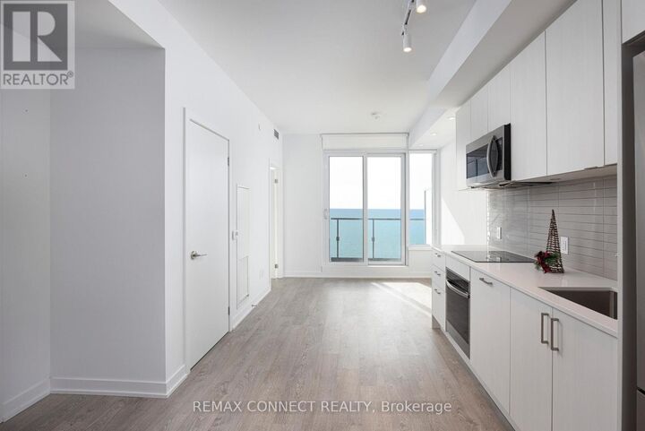 Property Photo:  1926 Lake Shore Boulevard West 2208  ON M6S 1A1 