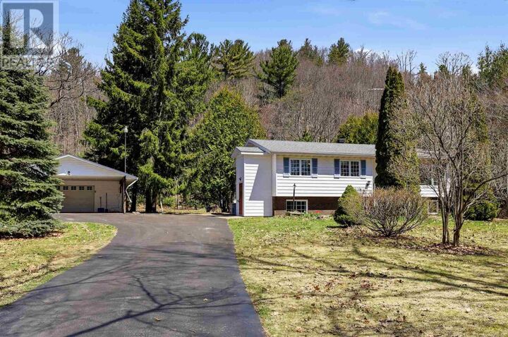 Property Photo:  4562 Second Lin W  ON P6A 6K4 