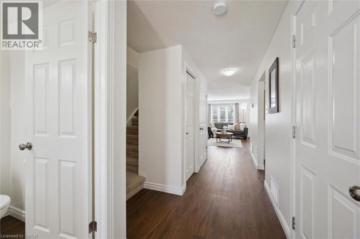 Property Photo:  31 Tisdale Court  ON N2A 4H5 