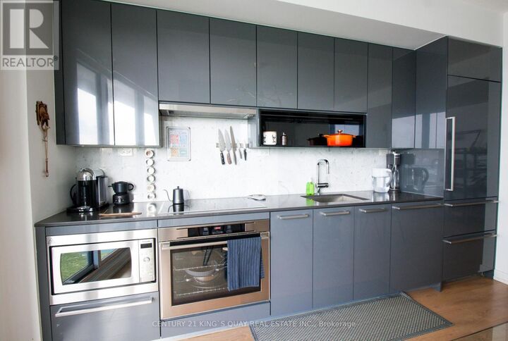 Property Photo:  117 McMahon Drive 607  ON M2K 0E4 