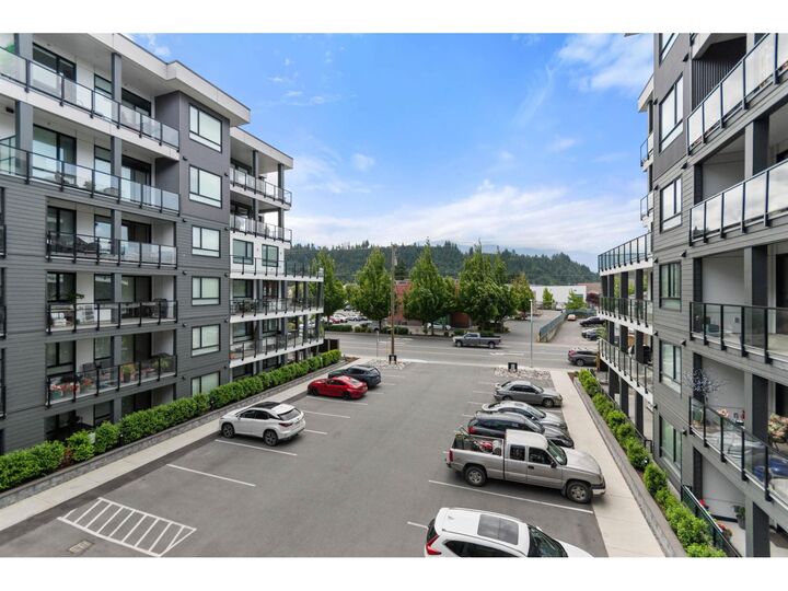 Property Photo:  45745 Watson Road 604  BC V2R 6K3 