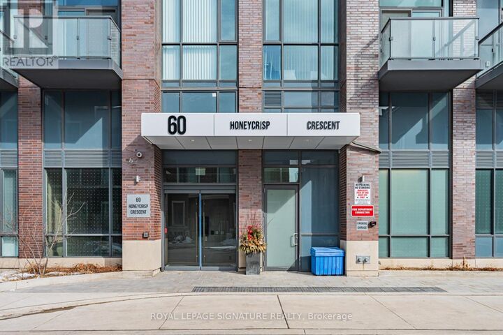Property Photo: 60 Honeycrisp Crescent 618 ON L4K 0N5