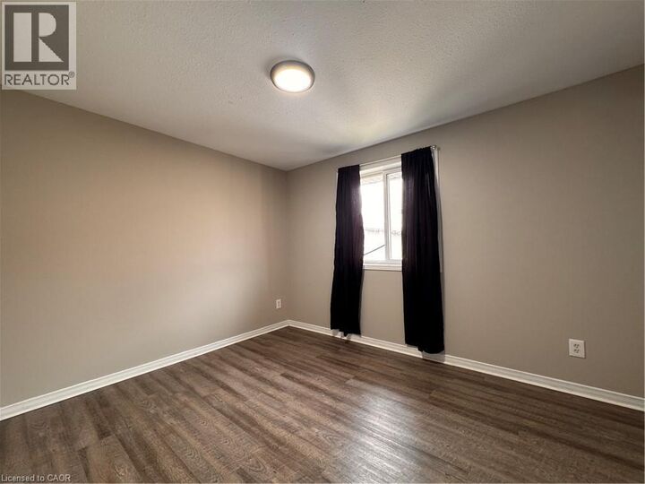 Property Photo:  44 Walnut Street A05  ON N2G 1P6 