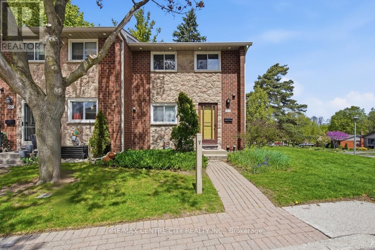 Property Photo:  565 Griffith Street  ON N6K 2S5 
