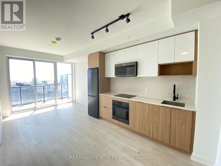 Property Photo:  5 Defries Street 911  ON M5A 0W7 