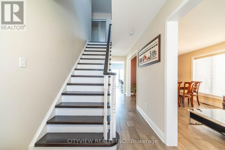 Property Photo:  2330 Grand Oak Trail  ON L6M 4X2 