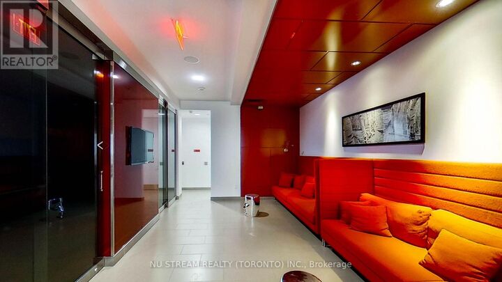 Property Photo:  560 Front Street West 829  ON M5V 1C1 