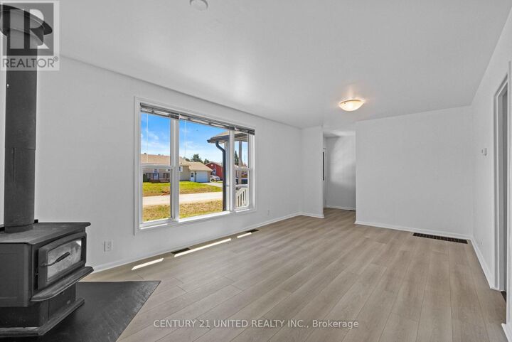 Property Photo: 26 Great Oak Street ON K0L 1M0