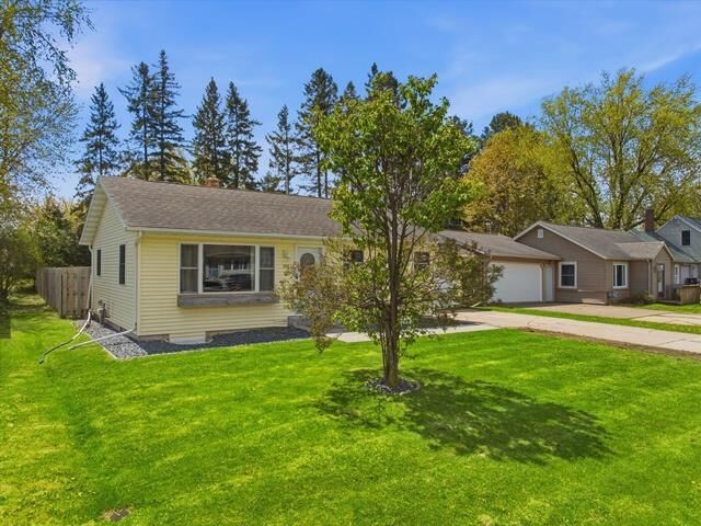 Property Photo:  207 W Clark Street  WI 54479 
