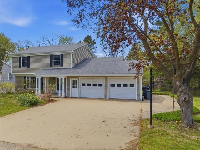 Property Photo: 1402 N Shawano Drive WI 54449