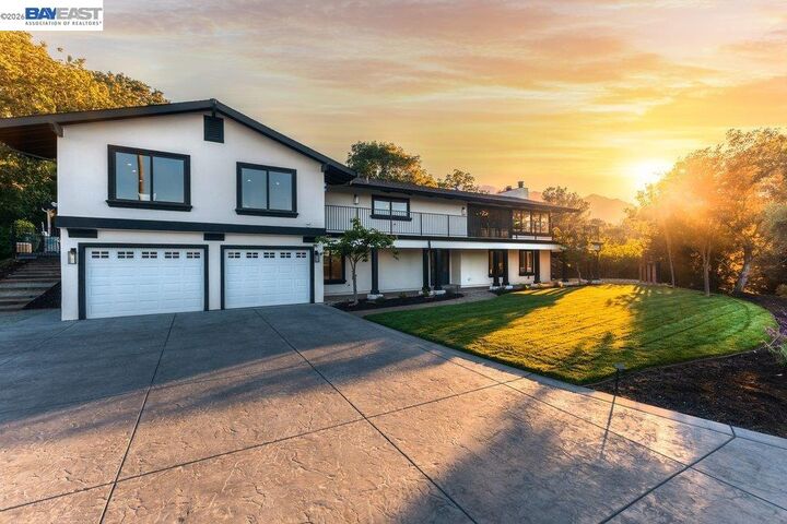 Property Photo:  481 Montcrest Pl  CA 94526 