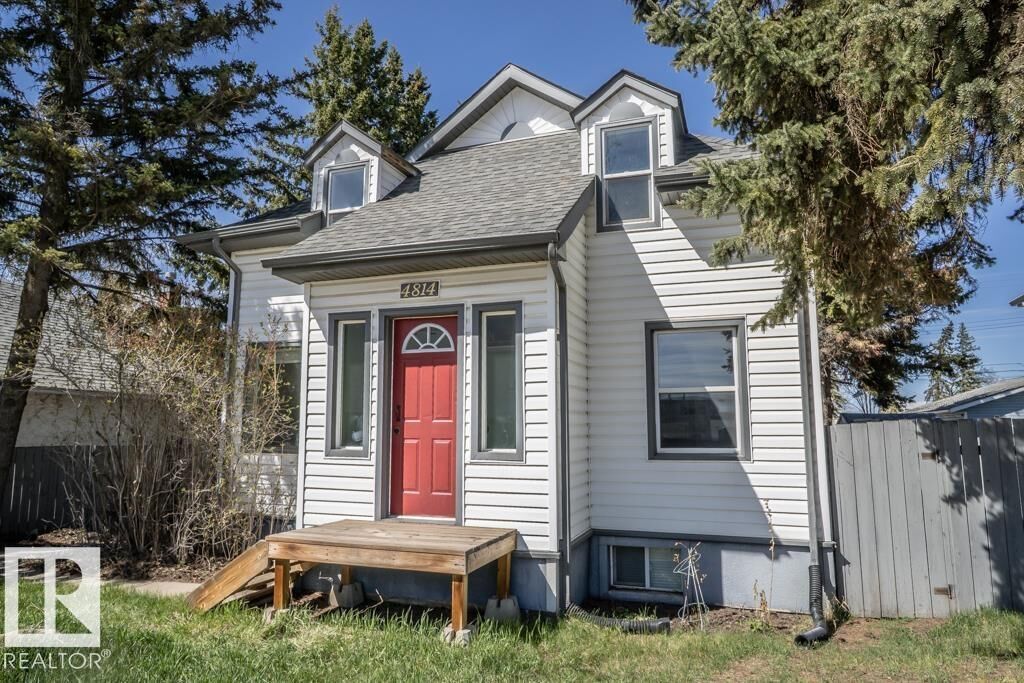 Property Photo:  4814 51 Ave  AB T0A 3A2 