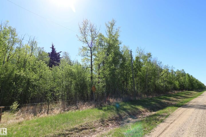 Property Photo:  515 54411 Rge Rd 40  AB T0E 0A0 