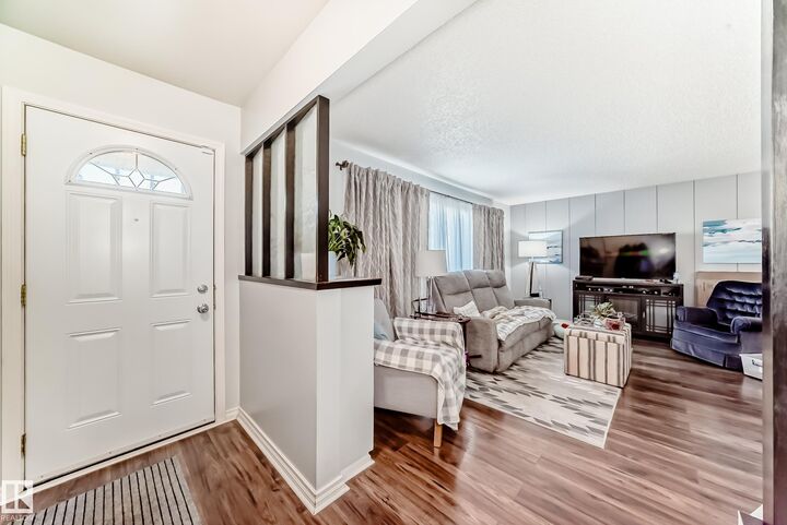 Property Photo:  3611 108 Street NW  AB T6J 1B3 