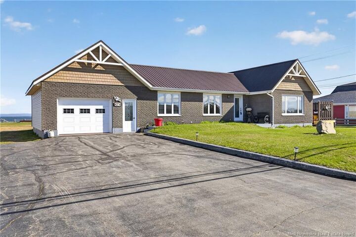 474 Rue Acadie — photo 1