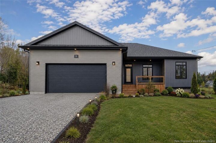 8 Galmorgan — photo 1