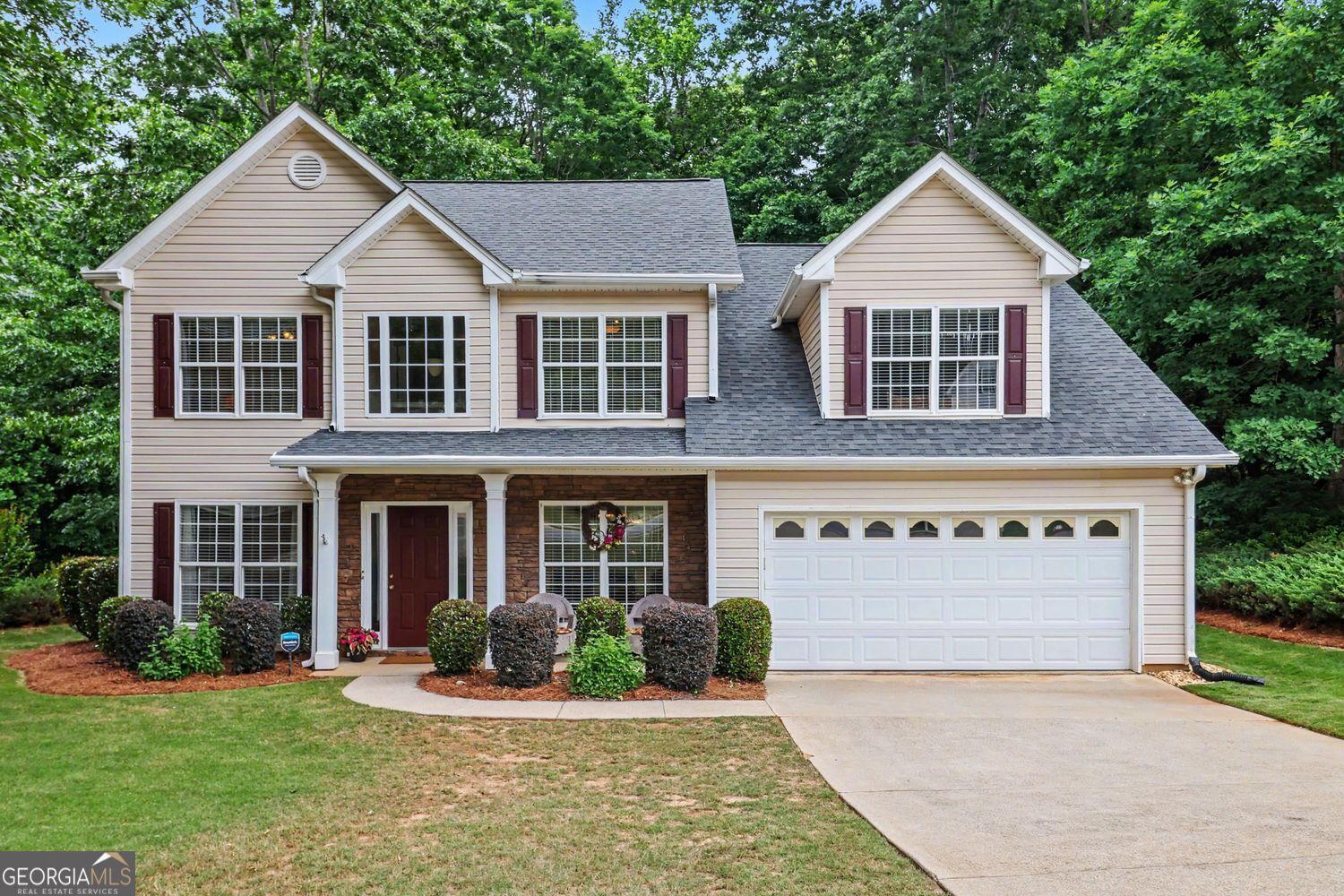 Property Photo: 7331 Litany Court GA 30542