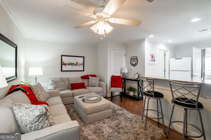 Property Photo: 250 W Broad Street 708 GA 30601