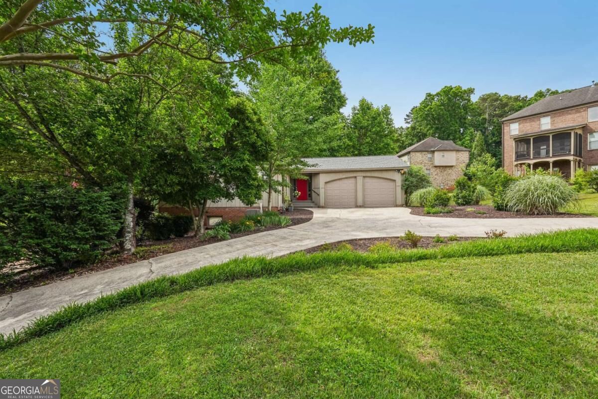 Property Photo:  5316 Corsham Court SW  GA 30047 