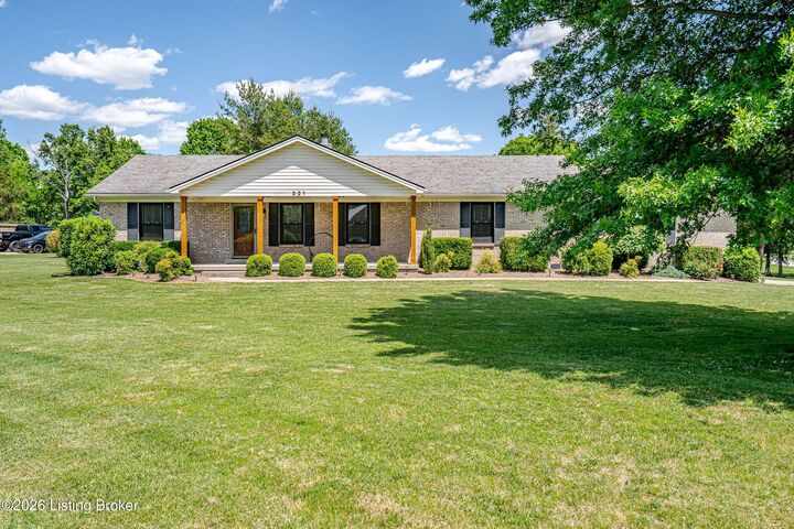 Property Photo:  321 Crescent Ridge Dr  KY 40071 
