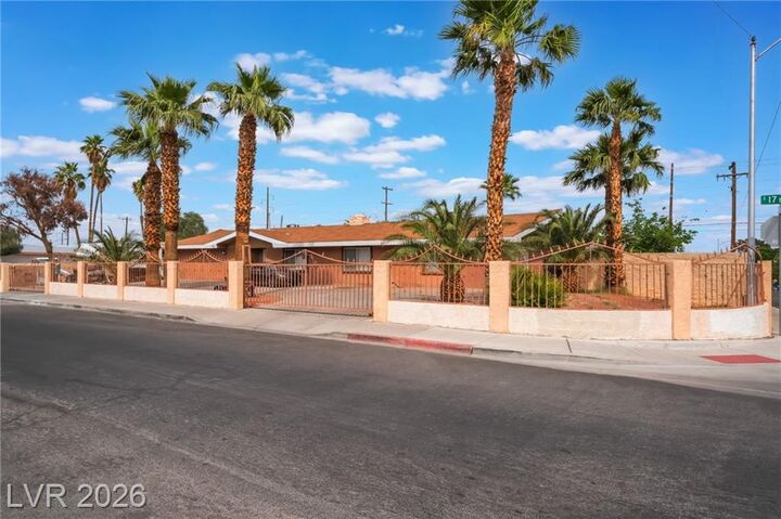 Property Photo:  1413 South 17th Street  NV 89104 