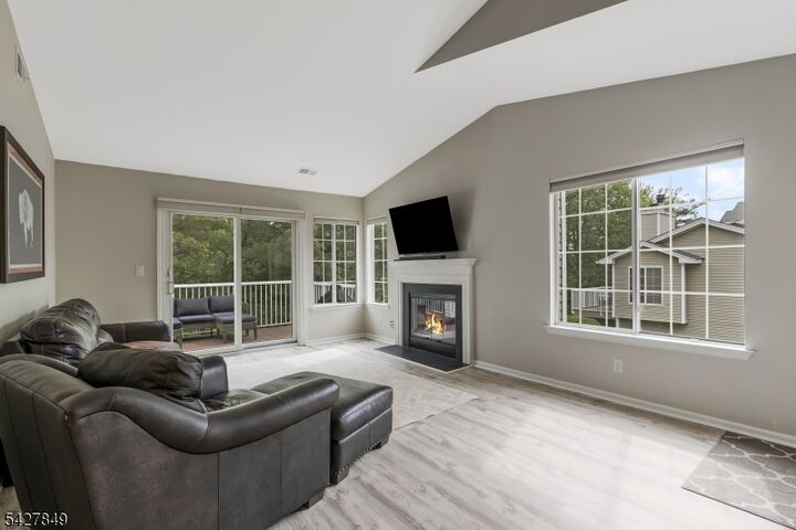 Property Photo:  18 Pine Court 18  NJ 07921 