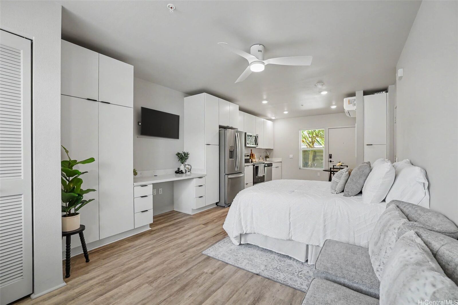 Property Photo:  91-3575 Kamolehonua Street 1411  HI 96706 