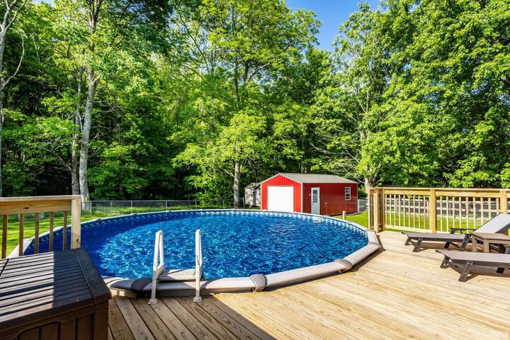 Property Photo: 866 E Meadowlands Drive IN 47429-1077