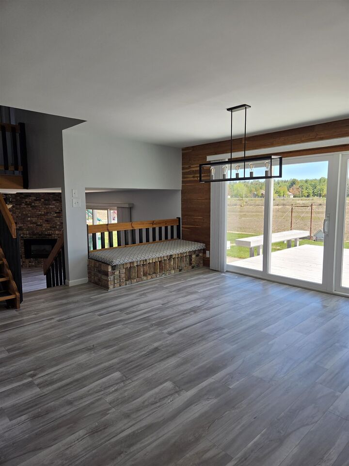 Property Photo: 5331 Oakridge MI 48612
