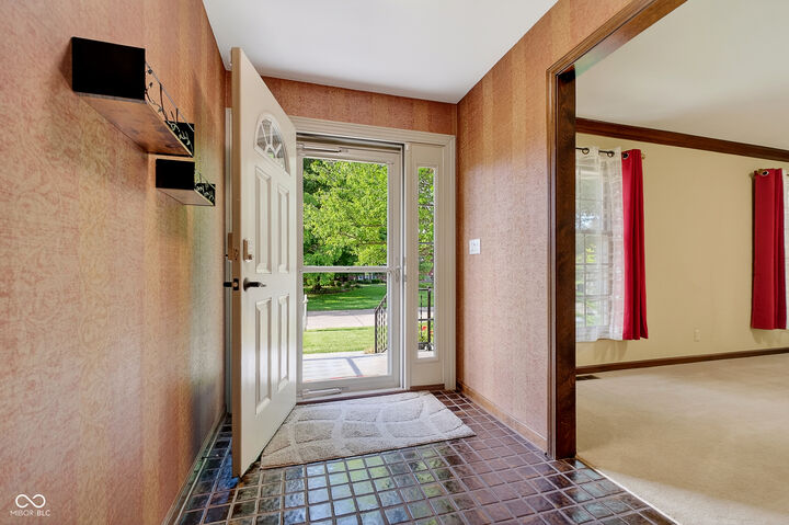 Property Photo:  1915 Winding Ridge Avenue  IN 46217 