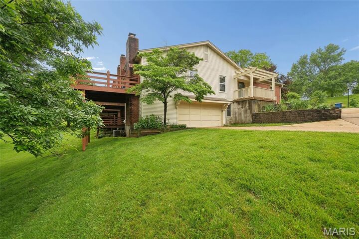 Property Photo:  3024 Autumn Lakes Court  MO 63043 