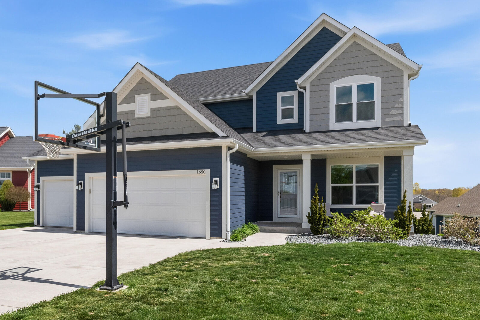 Property Photo:  1650 Spruce St  WI 53074 