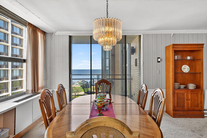 Property Photo:  1610 N Prospect Ave 802  WI 53202 