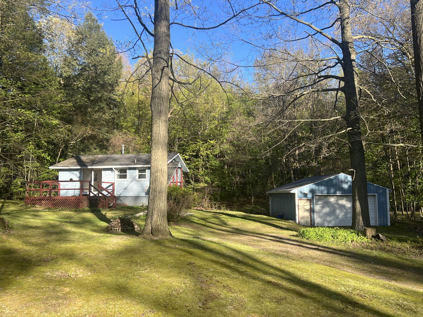 Property Photo:  12561 S Sand Beach Drive  MI 49327 