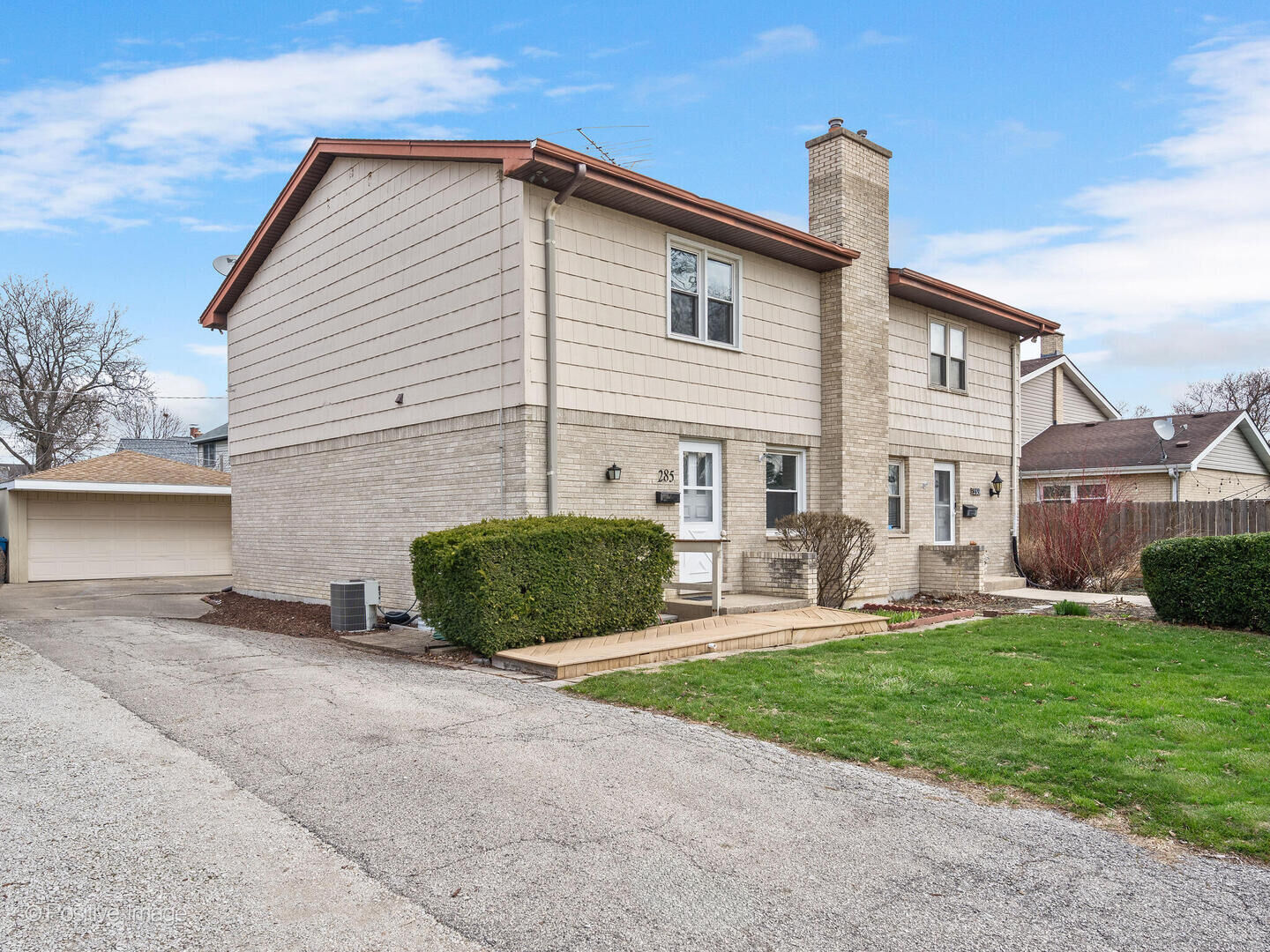 Property Photo:  285 E 1st Street  IL 60126 