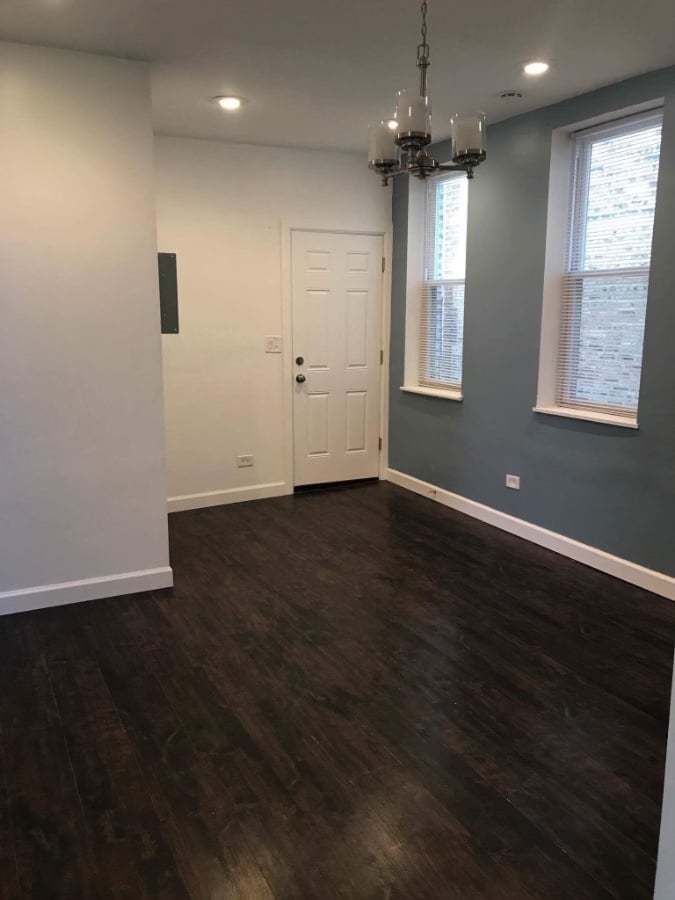 Property Photo:  3943 W Addison Street 1R  IL 60618 