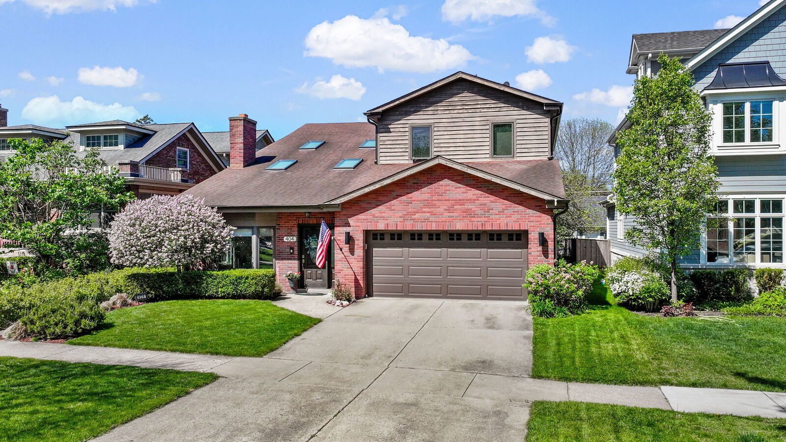 Property Photo:  404 Grand Boulevard  IL 60068 