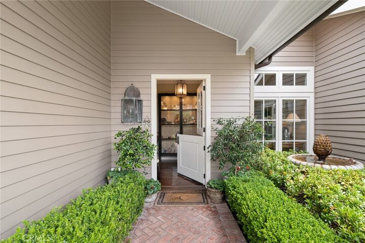 Property Photo:  1921 Yacht Colinia  CA 92660 