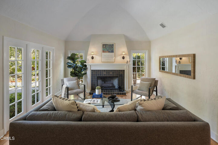 Property Photo: 1110 Armada Drive CA 91103