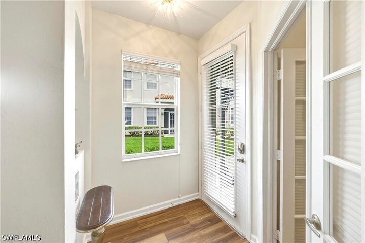 Property Photo: 3053 Driftwood Way 3907 FL 34109