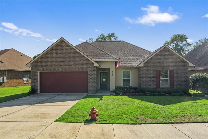 Property Photo: 420 Oak Branch Drive LA 70435
