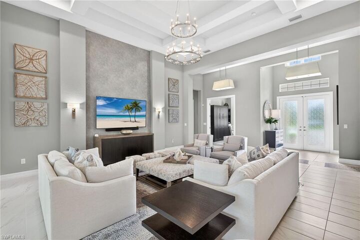 Property Photo:  14179 Charthouse Ct  FL 34114 
