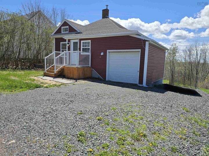 Property Photo:  66 Oak Street  NS B2H 3A3 
