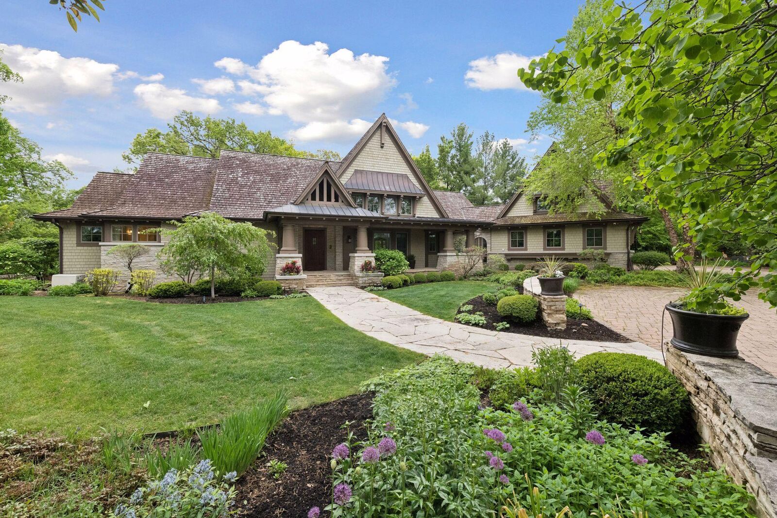 Property Photo: 6 Merilane MN 55436