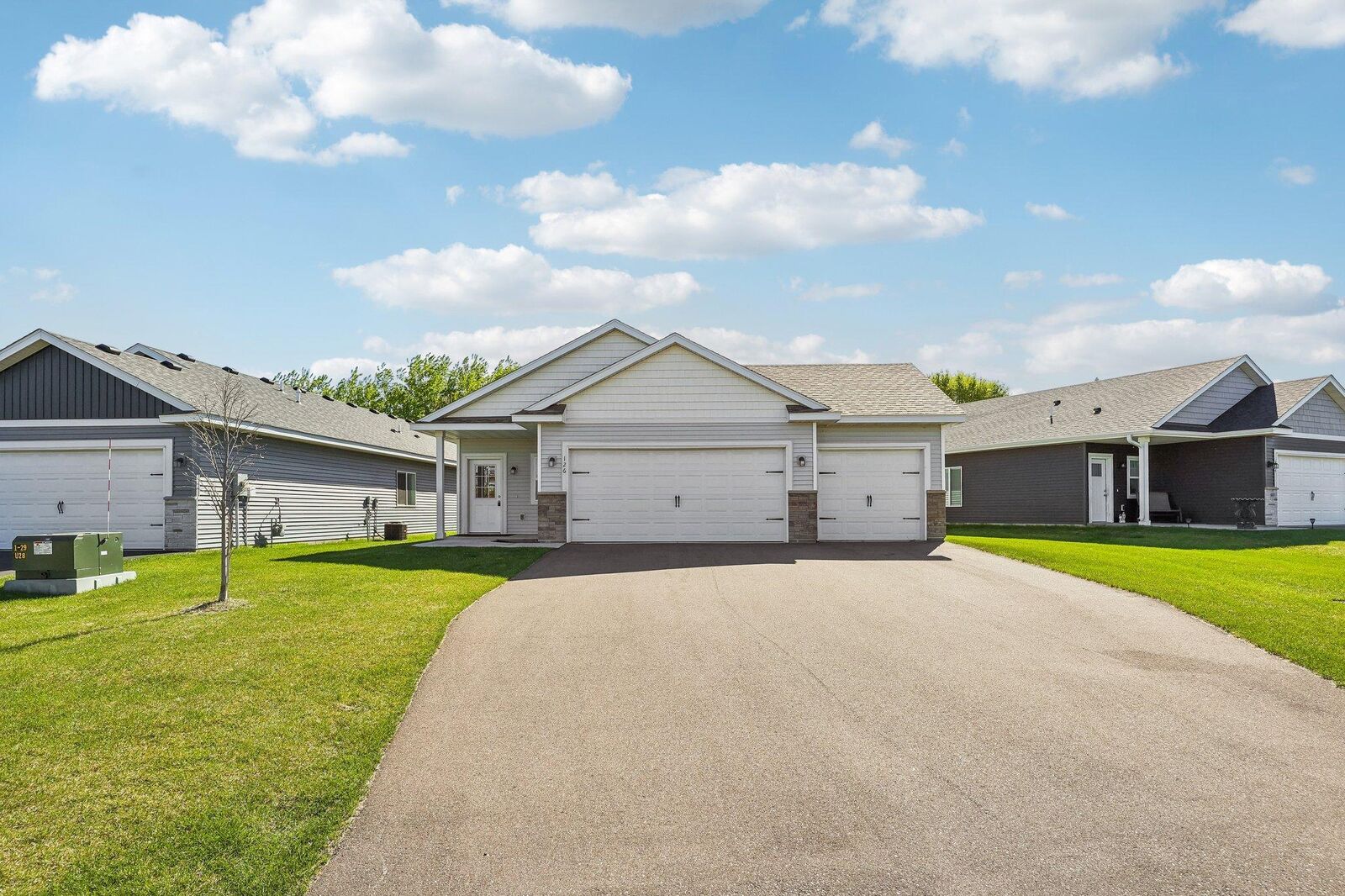 Property Photo:  126 9th Avenue NE  MN 55040 