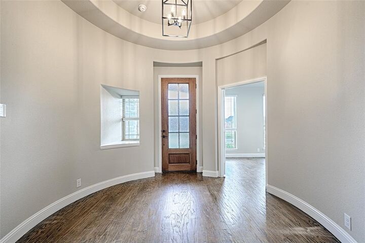 Property Photo:  521 Livia Street  TX 76028 